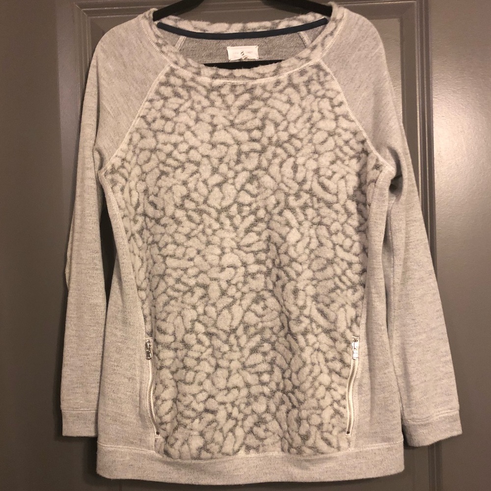 Lou & Grey Gray Cheetah Sweater w/ Zipper Pockets